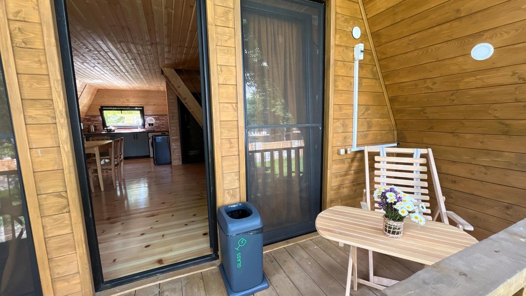 Garden House Mestia Eksteriør billede
